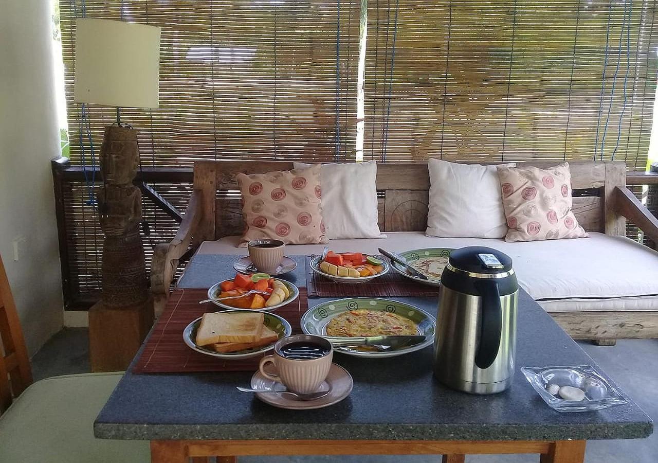 Waiara Village Guesthouse Maumere Dış mekan fotoğraf