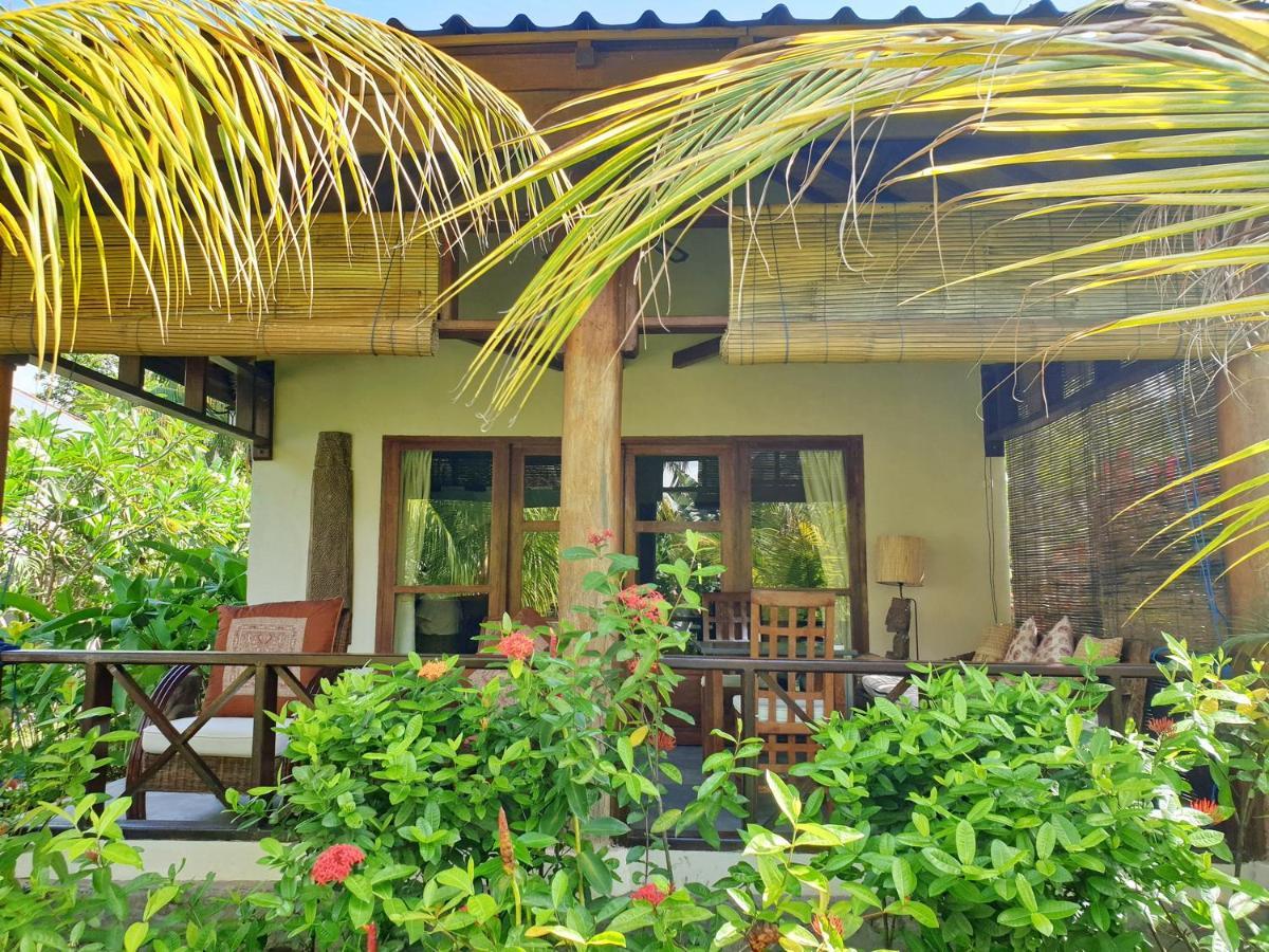 Waiara Village Guesthouse Maumere Dış mekan fotoğraf