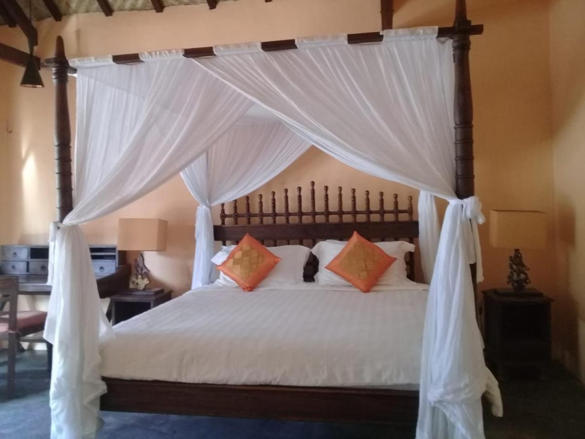 Waiara Village Guesthouse Maumere Oda fotoğraf